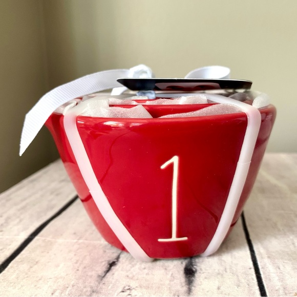 New Rae Dunn Disney Pixar Incredibles Nesting Measuring Cups, Set Of Four - Picture 3 of 4